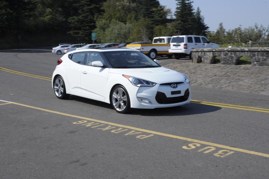  Hyundai Veloster 2011 года  (фото 153 из 184)